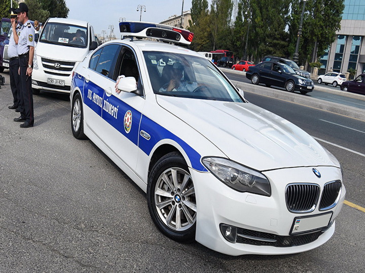 Дорожная полиция Баку о скандальном «воровстве» госномеров инспекторами