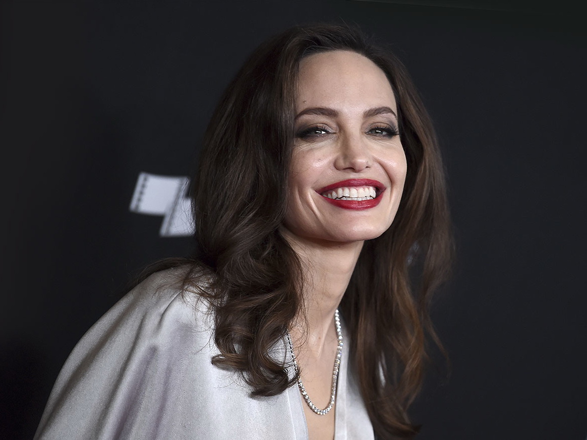 Анджелина Джоли призналась в чувствах к Брэду Питту