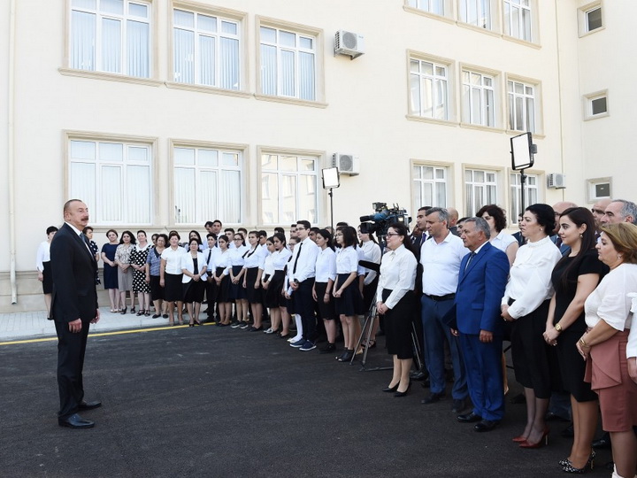 Президент Ильхам Алиев: За последние 15 лет в Азербайджане построено и капитально отремонтировано более 3 тысяч школ – ФОТО