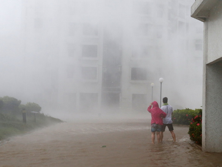 Число жертв тайфуна на Филиппинах увеличилось до 32 человек
