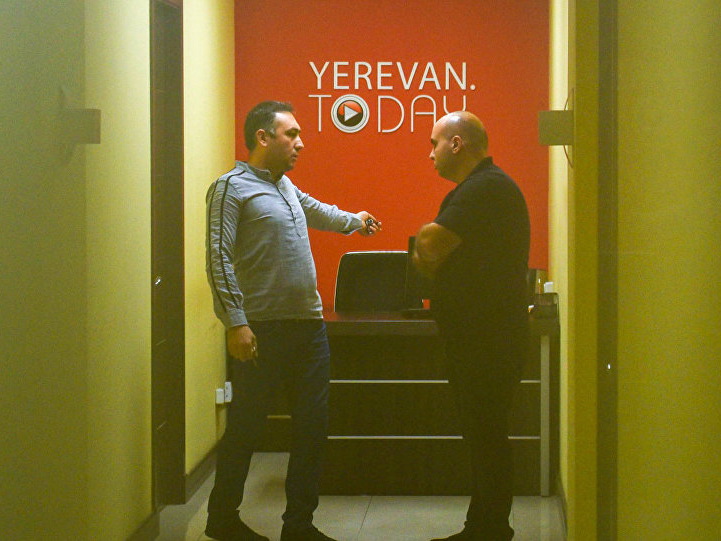 Обыски в Yerevan Today: Пашинян давит журналистов – ФОТО – ВИДЕО