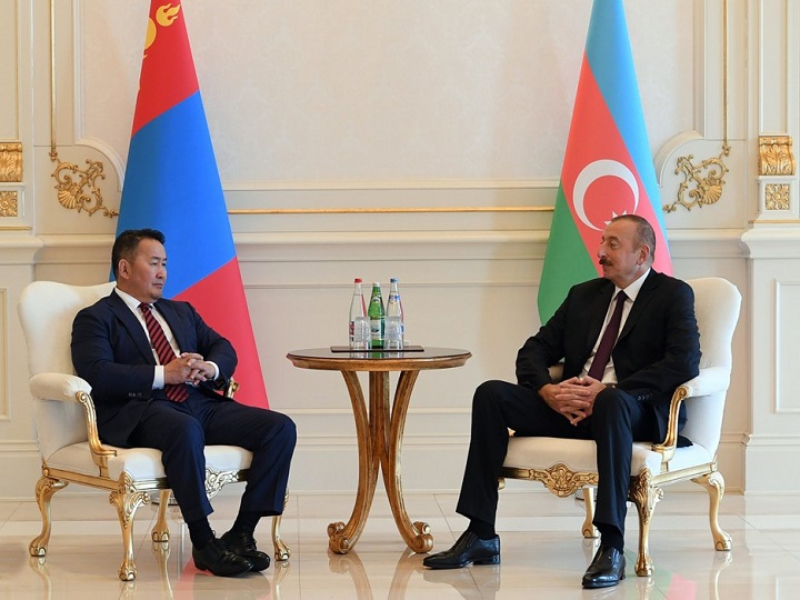 İlham Əliyev Monqolustan prezidenti ilə görüşüb – FOTO – YENİLƏNİB