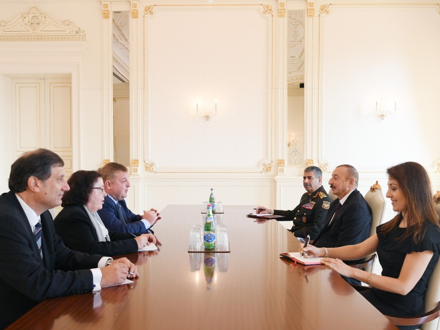 Президент Азербайджана принял делегацию во главе с вице-премьером Болгарии