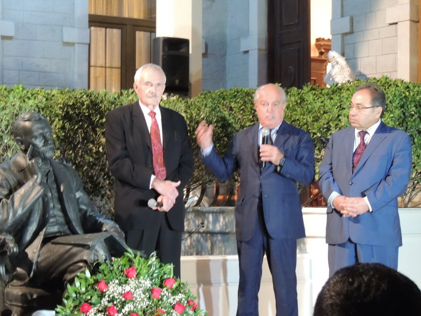 В Баку открыт памятник Альфреду Нобелю – ФОТО