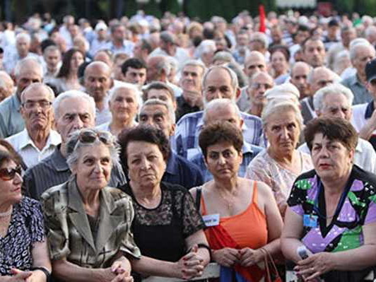 Численность населения Армении сократилась