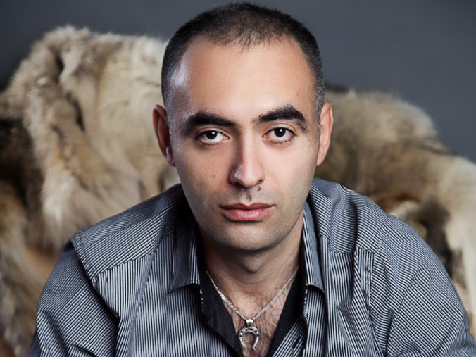 Зираддин Рзаев раскритиковал «Битву экстрасенсов»: «Сколько там гомосексуалистов, лесбиянок, транссексуалов!» - ФОТО