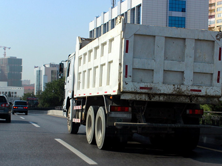 Кроме этих дорог, грузовиков в Баку больше не будет - СПИСОК
