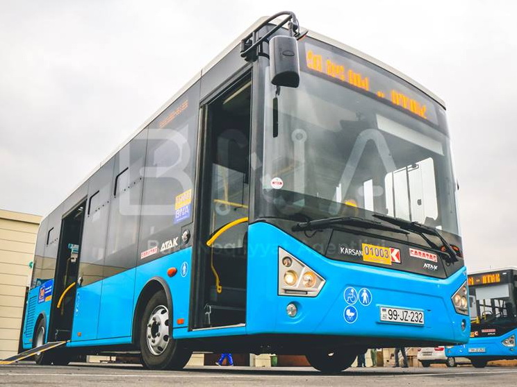 В Баку на печально известный маршрут привезли новые автобусы – ФОТО