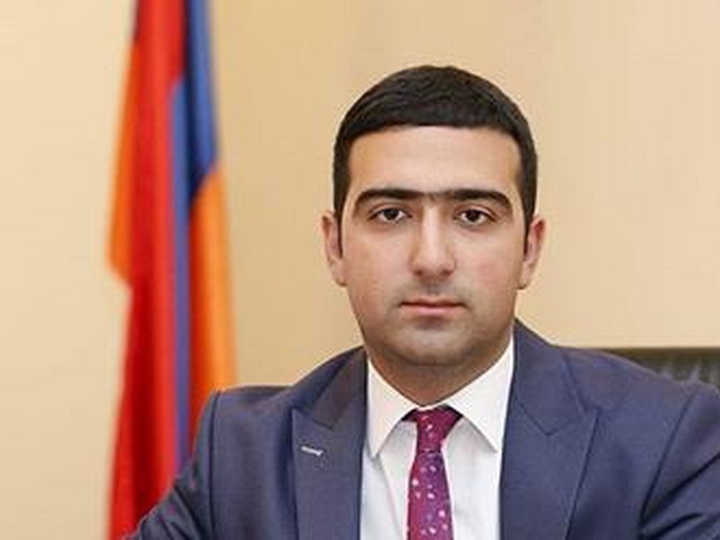 Экс-управделами аппарата правительства Армении покинул партию Пашиняна, обвинив ее в тотальной диктатуре
