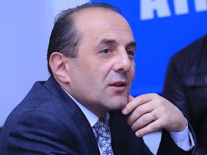 Армянский эксперт послал российских коллег в за*ницу - ФОТО