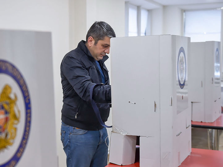 Подсчет голосов завершен: В новом парламенте Армении будут только Никол Пашинян и союзники по революции