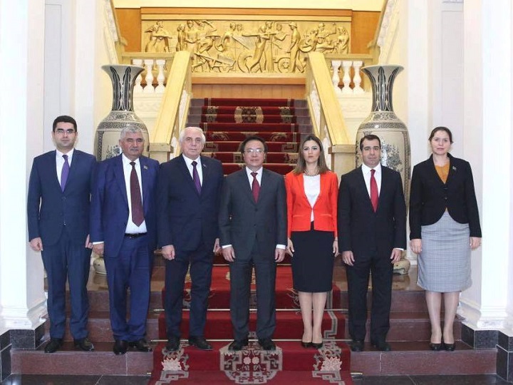 Делегация партии «Ени Азербайджан» провела встречи во Вьетнаме - ФОТО