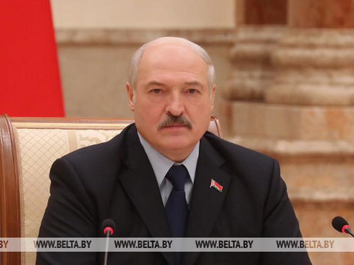 Лукашенко расставил точки над «i» в вопросе, кто перед кем извинялся на саммите в Санкт-Петербурге