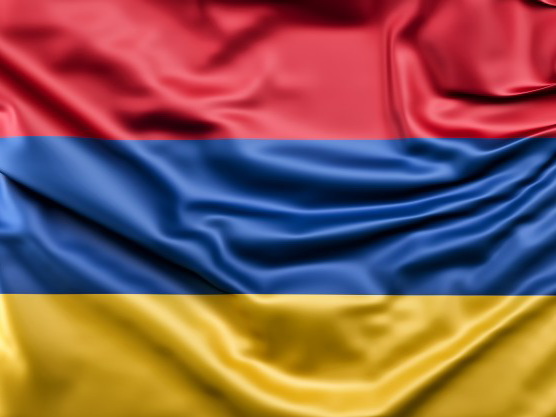 Прошедшие в парламент Армении партии теперь воюют между собой