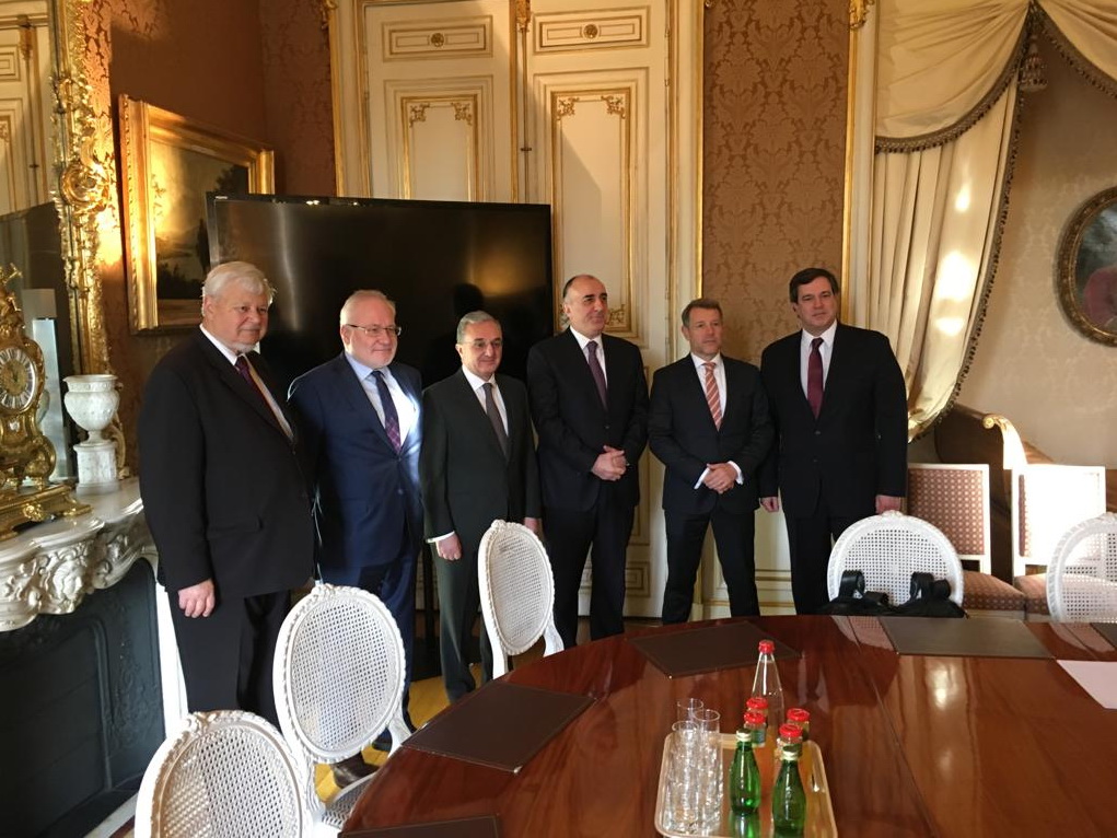 В Париже проходит встреча глав МИД Азербайджана и Армении - ФОТО