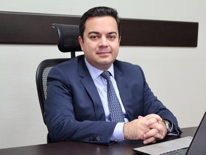 Вюсал Ханларов: «Осуществляются комплексные мероприятия с целью внедрения современных технологий в образование»