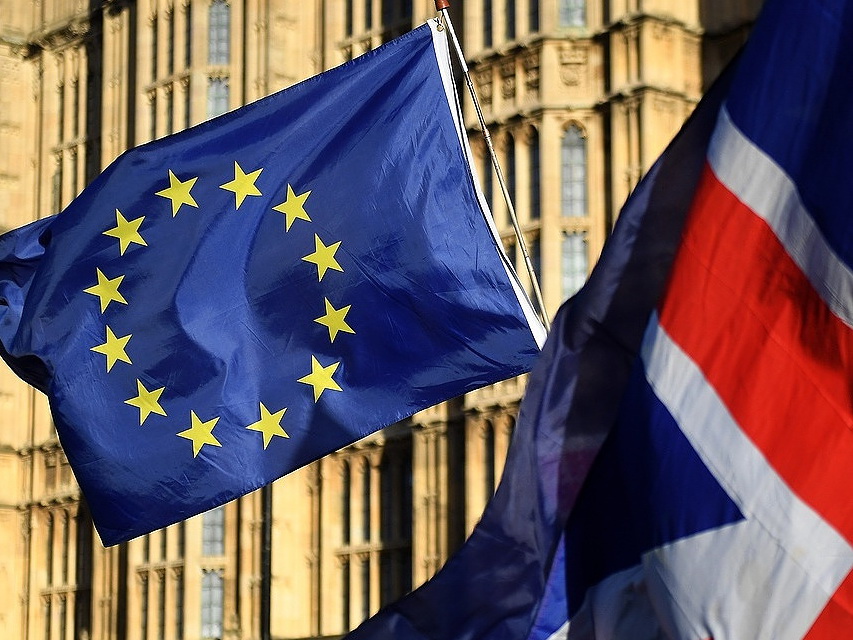 Евросоюз рассматривает возможность отложить Brexit на год