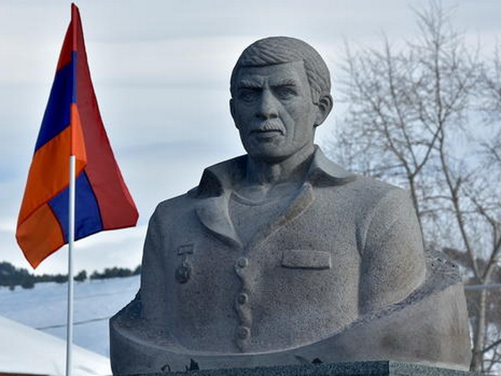 Азербайджанцы в Грузии проведут массовую акцию с требованием снести памятник армянскому террористу