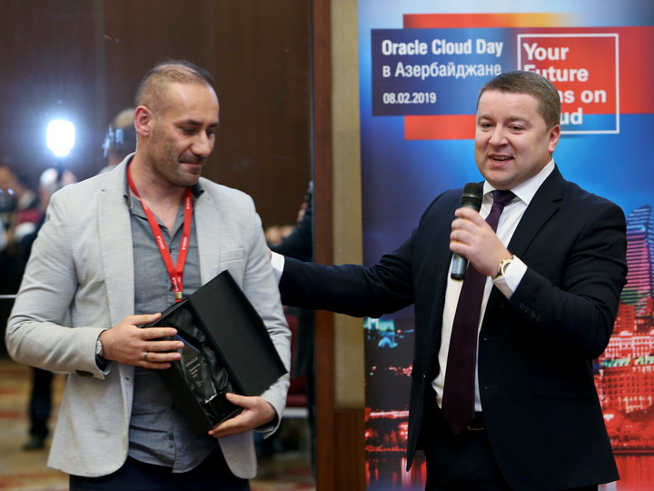 ООО Azercell награждено престижной наградой Oracle Innovation Award  – ФОТО