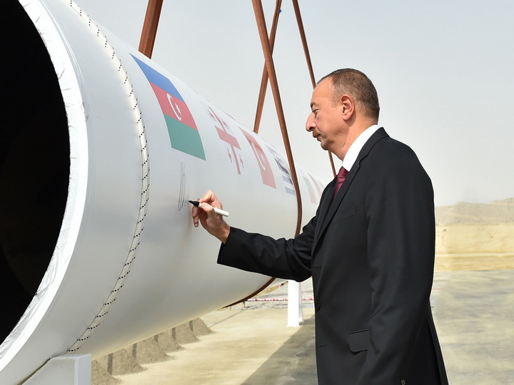 Энергетическая диверсификация и энергобезопасность: Что обещает Азербайджану и Европе Южный газовый коридор?
