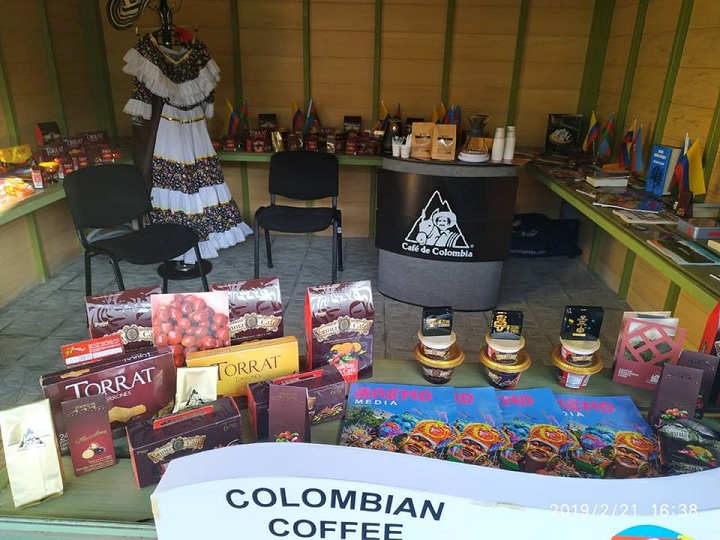 “Agromall”da Kolumbiya məhsullarının olduğu vitrin açılıb - FOTO