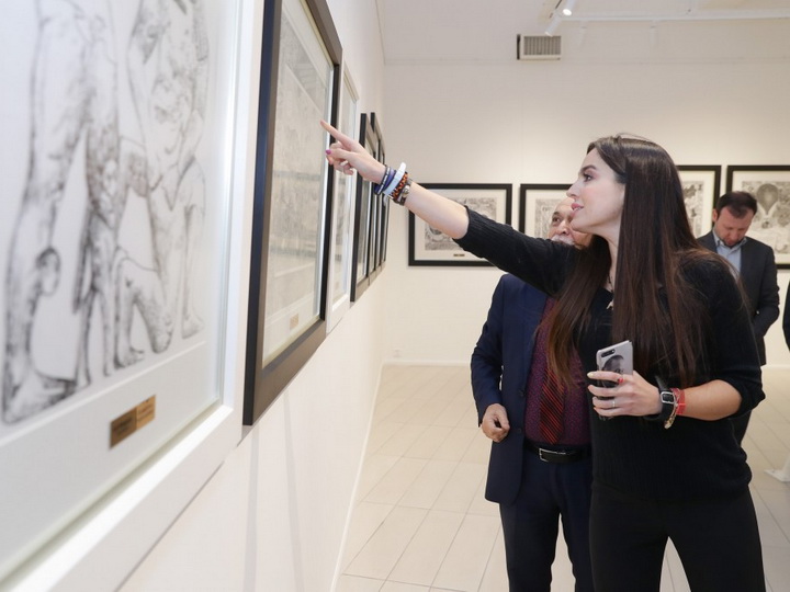В Музее современного искусства открылась выставка «Карабахнаме – страницы истории» народного художника Арифа Гусейнова - ФОТО