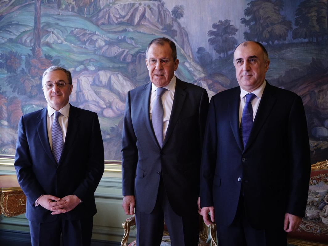В Москве состоялась встреча глав МИД Азербайджана, Армении и РФ