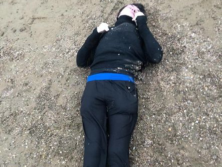 «Утопленница»: МВД продолжает поиск родных девушки, найденной на бакинском пляже - ФОТО - ОБНОВЛЕНО