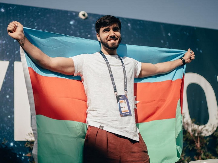 Чингиз Мустафаев прибыл в столицу конкурса «Евровидение 2019» - ФОТО
