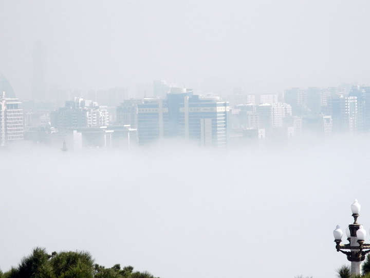 Синоптики о густом тумане в Баку