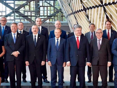 Вне кадра: Пашиняну не нашлось места на фото лидеров Восточного партнёрства