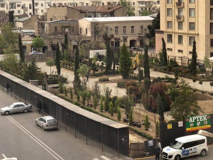 В центре Баку готовится к открытию новый парк - ФОТО