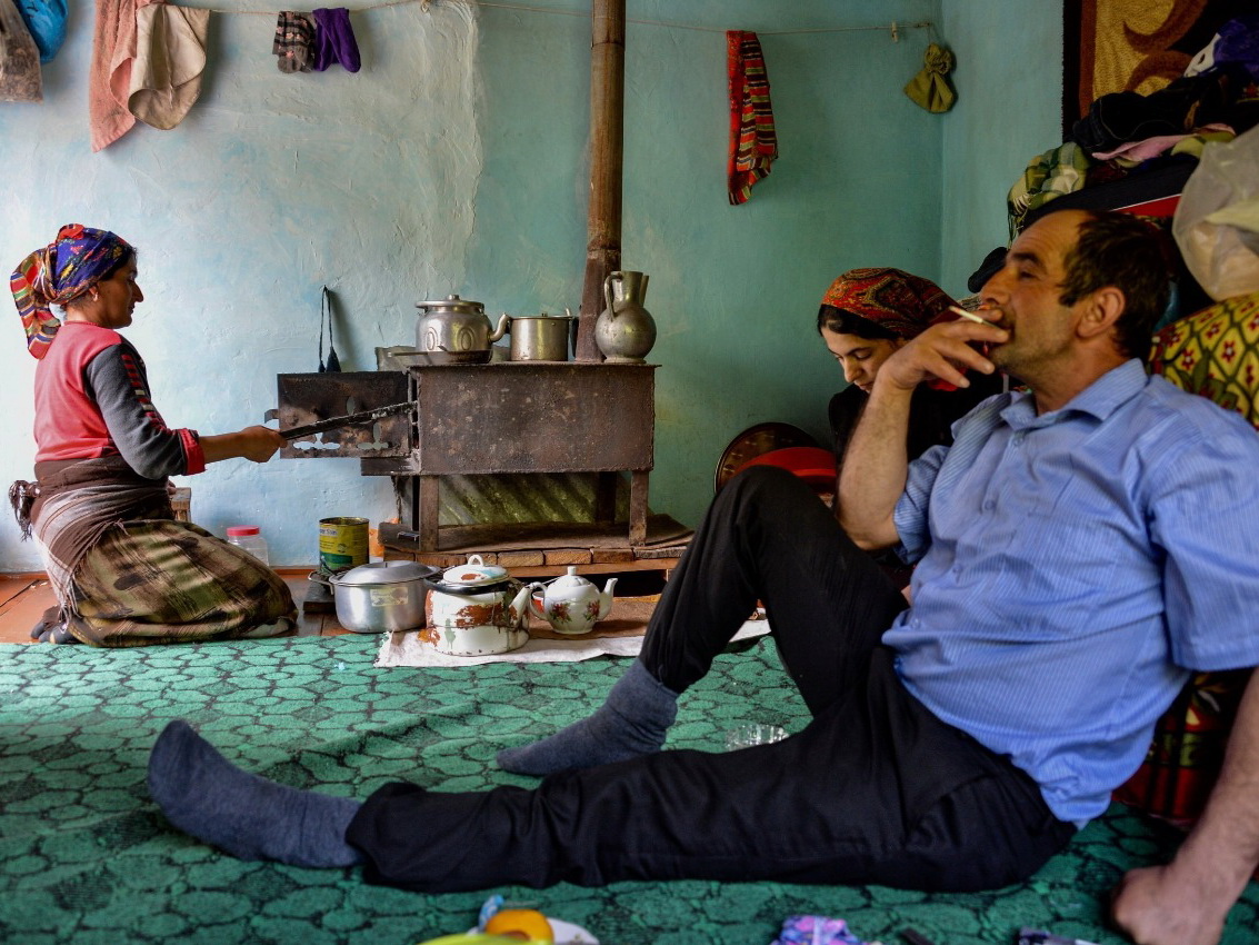Прекрасный Сым: жизнь одного села в объективе голландских и азербайджанских фотографов - ФОТО