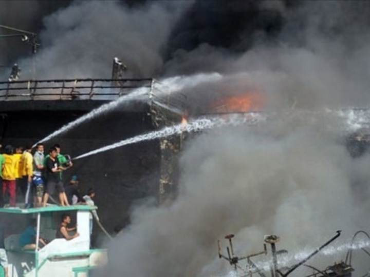 В Индонезии тридцать человек погибли при пожаре на фабрике