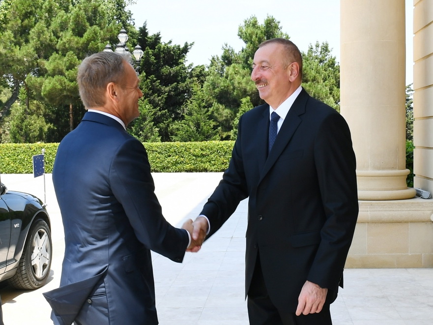 Визит на фоне перемен: Европа подходит ближе к Азербайджану