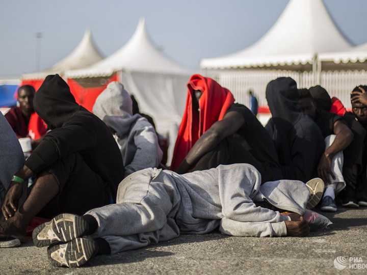 Марокканские моряки спасли 161 нелегального мигранта в Средиземном море