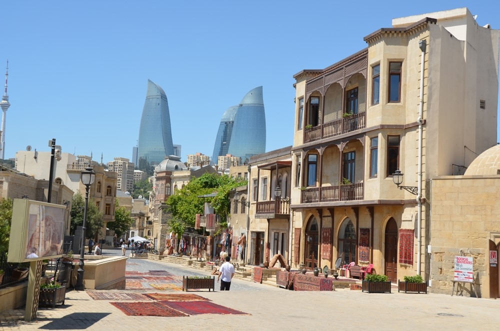 Завтра в Баку будет жарко