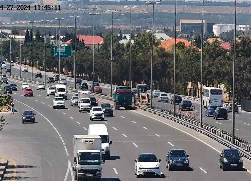 Вниманию водителей: На Мардакянском шоссе ремонтируют дорогу