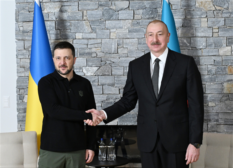 Володимир Зеленский позвонил Президенту Ильхаму Алиеву