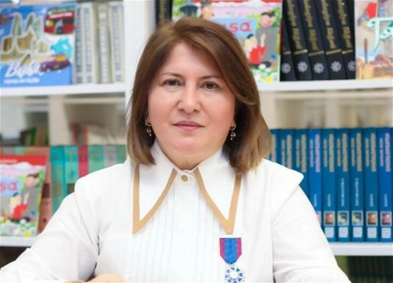 В Баку уволена директор школы-лицея