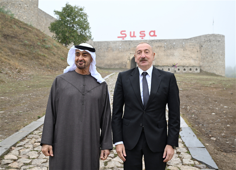 Президенты Азербайджана и Объединенных Арабских Эмиратов сфотографировались на фоне Шушинской крепости - ФОТО
