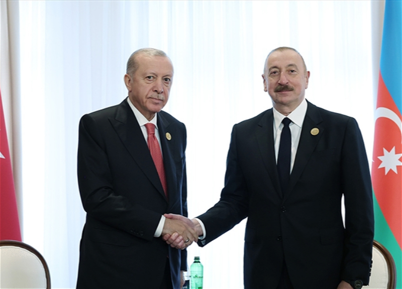 Эрдоган поздравил Ильхама Алиева с днем рождения