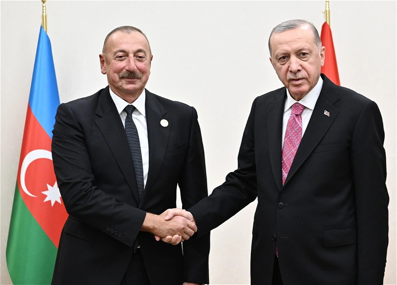 Ильхам Алиев поздравил Реджепа Тайипа Эрдогана с днем рождения