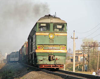 В 2012 году железнодорожный маршрут Баку-Тбилиси-Карс начнет действовать - Замминистра