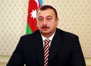 Ильхам Алиев наградил группу лиц Бакинской Фондовой Биржи