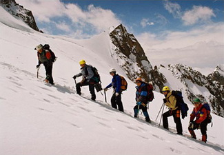 Азербайджано-турецкая экспедиция альпинистов совершила восхождение на гору Агрыдаг