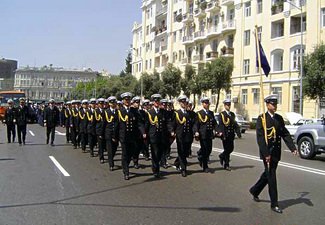 Кувейтские СМИ широко осветили военный парад в Баку