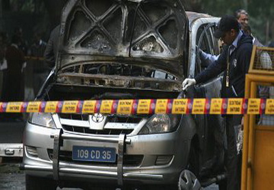 МИД Индии обещает тщательно расследовать взрыв автомобиля посольства