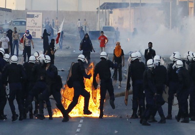 В Бахрейне прошли столкновения между полицией и демонстрантами