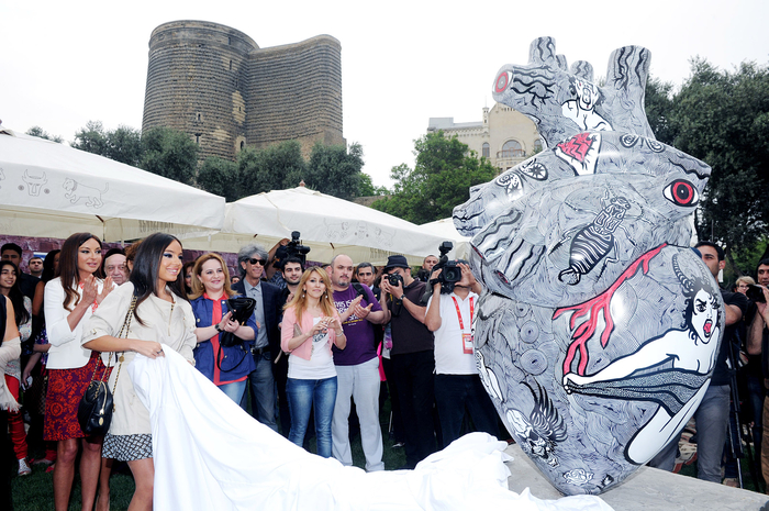 Лейла Алиева представила свое произведение «Мозг» в рамках Фестиваля «012 Baku Public Art» - ФОТО